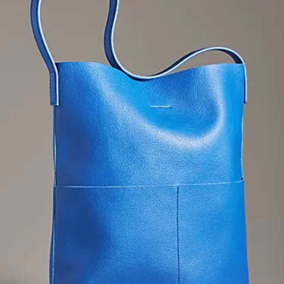 Joss Faux-Leather Bucket Tote w/Mini Pouch - Sold Out Online - New with Tags - Picture 2 of 6